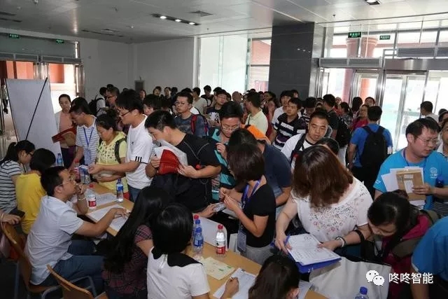 咚咚数科门锁黑科技！16000名大学生调换宿舍仅需10秒钟